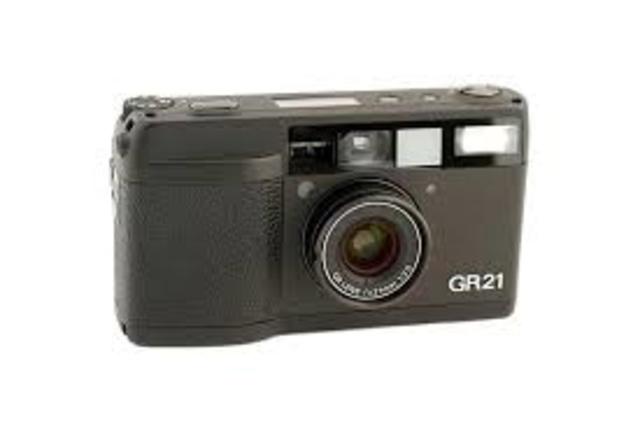 CAMARA COMPACTA DE 35 MM