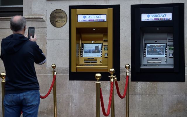 CAJEROS AUTOMÁTICOS