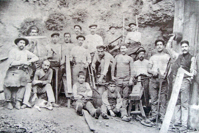 EUROPA. COOPERATIVAS. Fotografía recuperada de: https://almada-virtual-museum.blogspot.com/2015/10/cooperativa-de-consumo-piedense.html