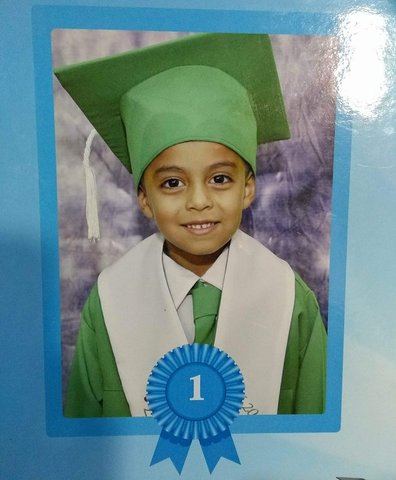 Mi hermano se gradúa