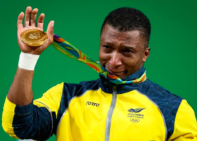 Óscar Figueroa obtiene medalla de oro en los Juegos Olimpicos.
