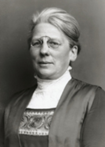 Nina Bang blev den første kvindelige minister i en parlamentarisk valgt regering.