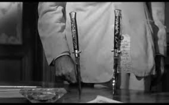 Η πρώτη ανατροπή