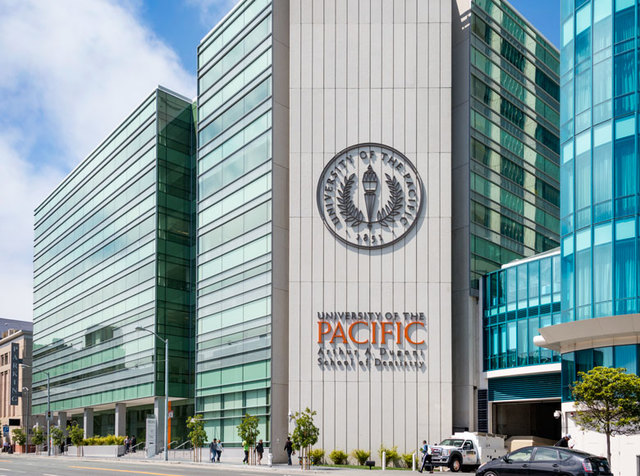 É criada a Universidade do Pacífico Sul.