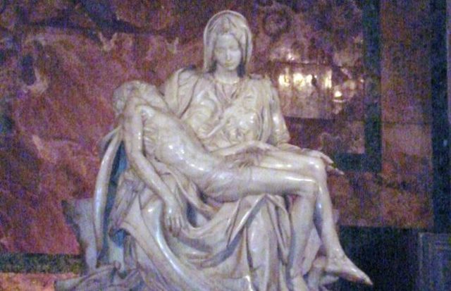 Miguel Angel - La Piedad de la basílica de San Pedro del Vaticano