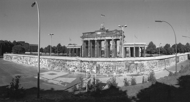 Το τείχος του Βερολίνου