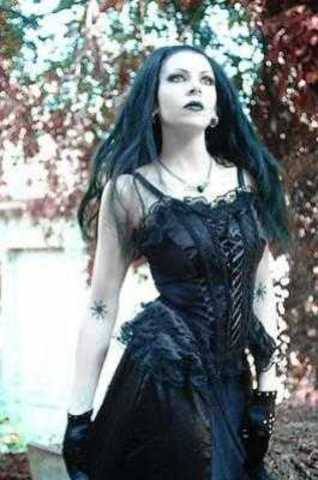 IL MOVIMENTO GOTICO DEGLI ANNI '90