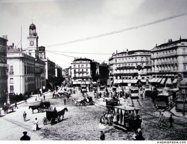 1950: PETRÓLEO, BANANO Y URBANIZACIÓN