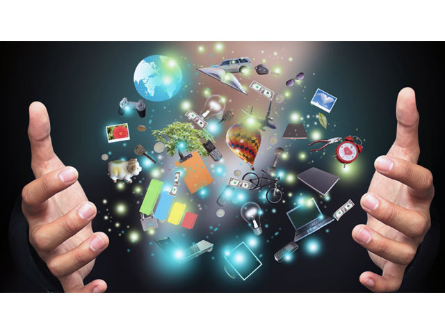 EDA, en definitiva, se trata de una educación mediada y esa mediación se ha venido realizando con una secuencia ajustada a la evolución de los medios que, durante el siglo y medio real de vida que tiene esta modalidad educativa.