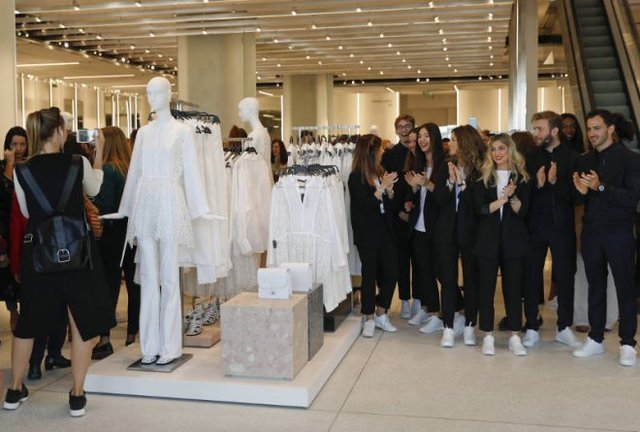 ZARA ADQUIERE RECONOCIMIENTO