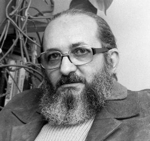 PAULO FREIRE