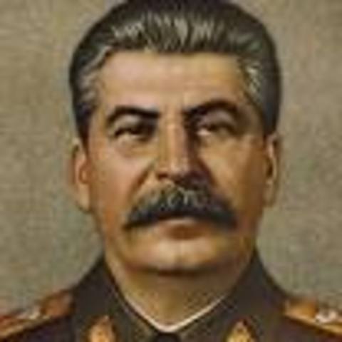 Stalin takes over the Soviet Union