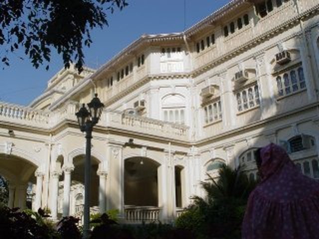 Les lois ne sont pas pour Passepartout