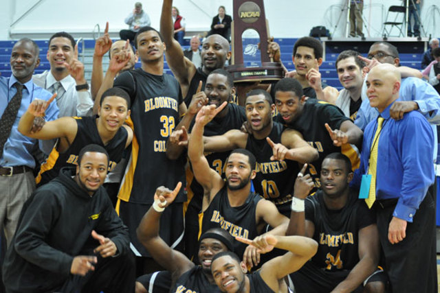 Men's Varsity Basketball 2010-2011