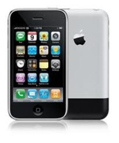 O PRIMEIRO IPHONE
