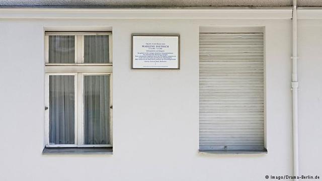 Marlene Dietrich wird in Schöneberg, Berin, geboren.