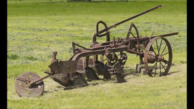 Cyrus McCormick invents mechanical reaper