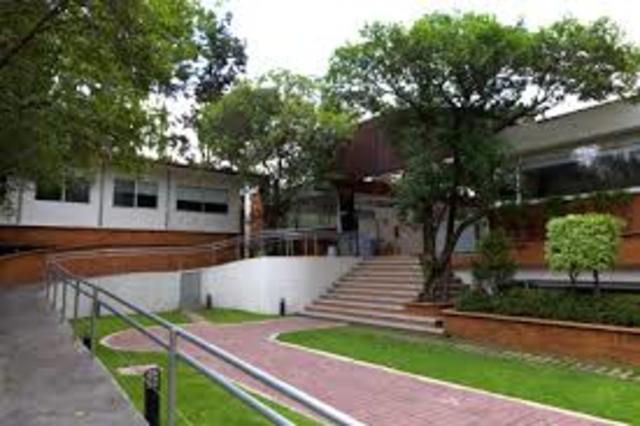 Se crea la Universidad Latinoamericana