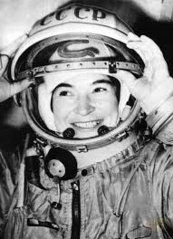 16 DE JUNIO DE 1963 Primera mujer (rusa) en el espacio