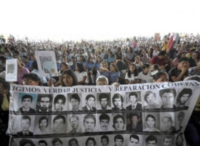 La Asamblea Legislativa promulga la “Ley de Amnistía General para la Consolidación de la Paz”.