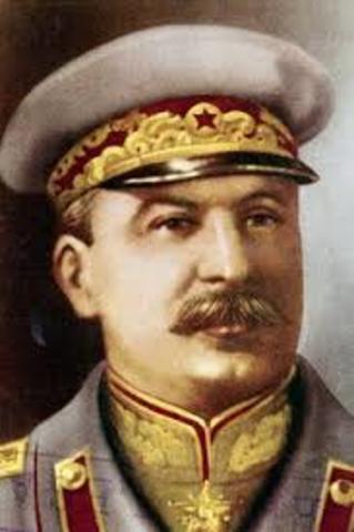 Stalin becoming the leader