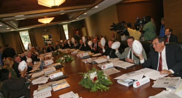 BOARD OF TRUSTEES VOTES TO ADD NCAA FOOTBALL