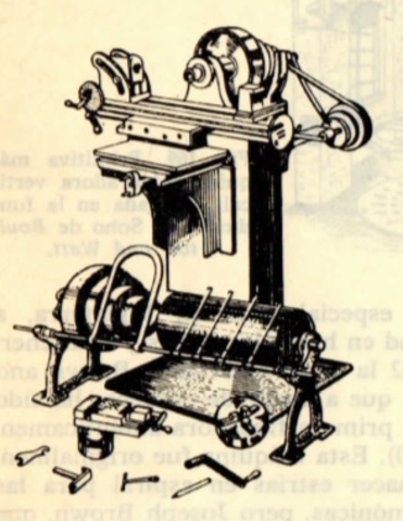 Primera fresadora universal