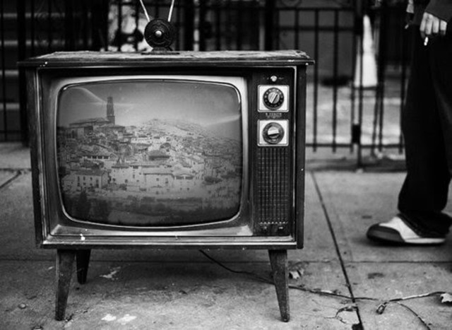 EVOLUCIÓN DE LA TELEVISIÓN OCTAVO TELEVISOR