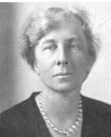 1917 Lilian Evelyn moller