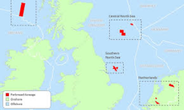 Germany blockades the North Sea