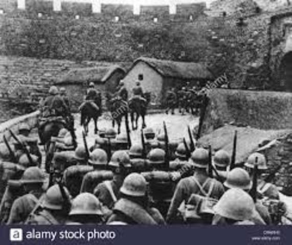 Japan Invades Manchuria