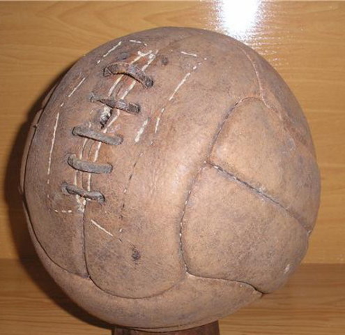 The soccer ball that was used in world cups in 1930 in Uruguay