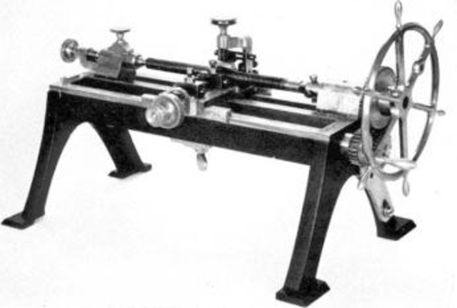Torno revolver