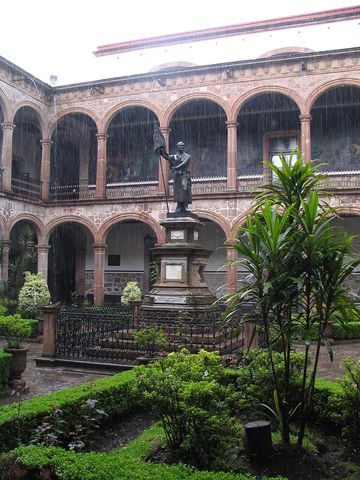 Universidad michoacana san nicolás de Hidalgo