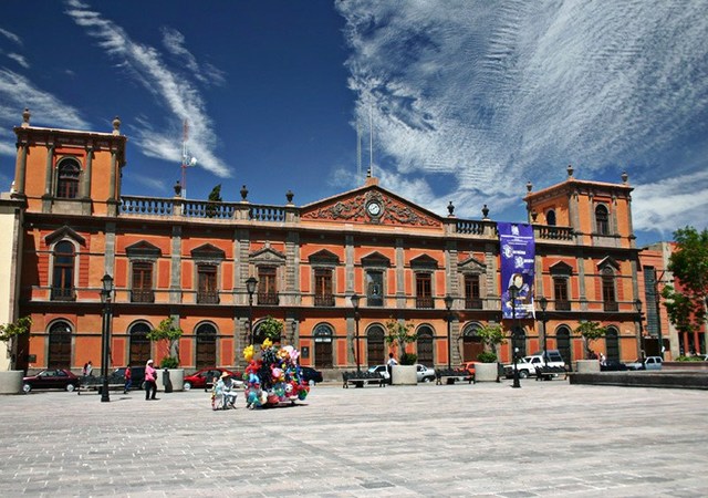 Universidad de San Luis potosí