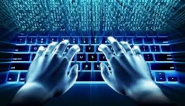 Después de varios años de desarrollo y pruebas, ARPANET se declara operacional. En ese momento ya hay 61 nodos conectados