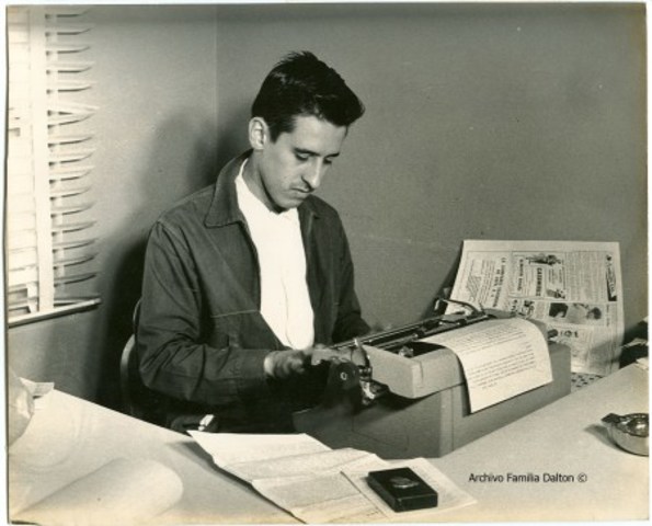 Muere El poeta Roque Dalton