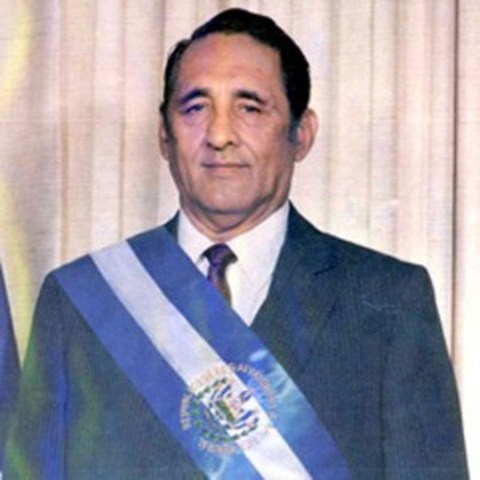 Asume la presidencia José Napoleón Duarte