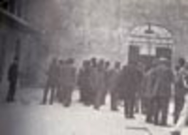 Convocado por Venustiano Carranza, inicia sus sesiones el Congreso Constituyente en Querétaro que se encargará de redactar la nueva Constitución.