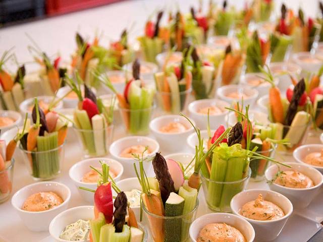 ΠΛΟΥΣΙΟΣ ΜΠΟΥΦΕΣ Γ ΜΙΚΡΟΥΣ ΚΑΙ ΜΕΓΑΛΟΥΣ ΑΠΟ ΣΠΟΥΔΑΙΟ ΣΕΦ