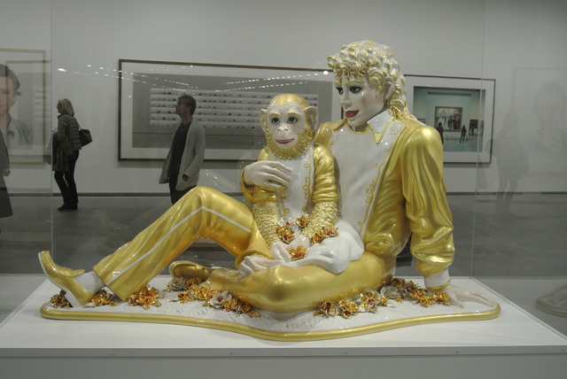 Michael Jackson and Bubbles