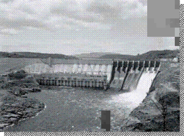 El FMLN lanza un ataque sobre la Central Hidroeléctrica 5 de Noviembre.