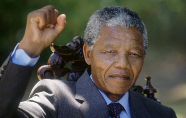 Het systeem van apartheid wordt verdween door Nelson Mandela in Zuid-Afrika.