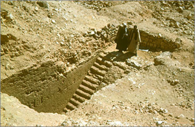 BEGINNING OF THE ROYAL TOMB