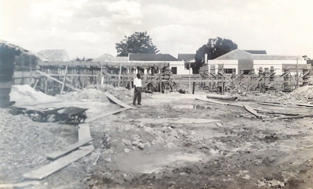 Construção do primeiro pavimento