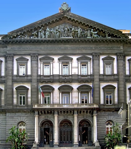 Universidad de Nápoles