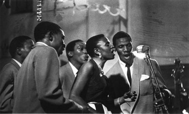 she starts her singer career