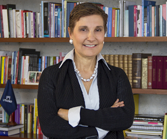 CECILIA MARAIA VELEZ