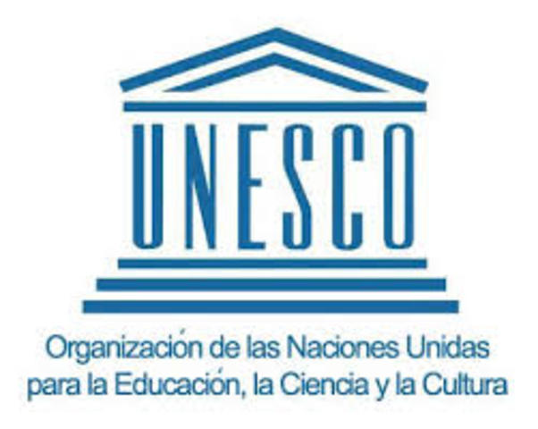 2000 ( UNESCO )