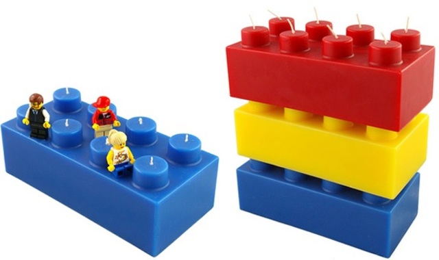 Hodgins (2000) afirma: ¨la famosa metáfora del LEGO¨.